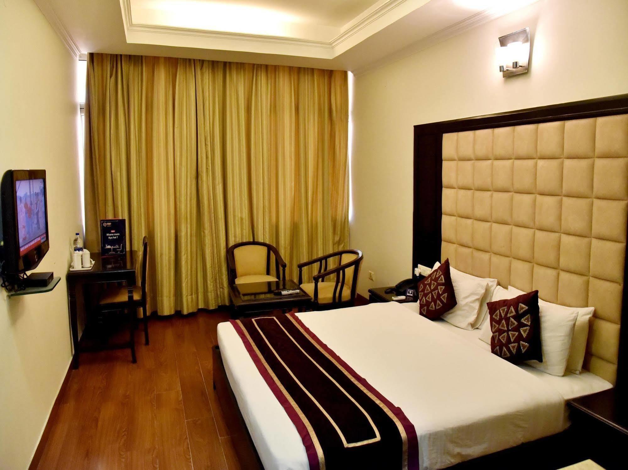 Metro43 Hotel Chandigarh
